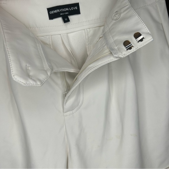 Generation Love Georgie Vegan Off-White Pearl Shorts With Cuffs Size M EUC - Picture 5 of 5